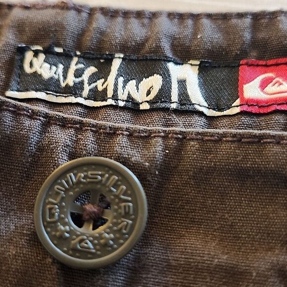 QUICKSILVER Men's Casual Flat Front Chocolate Brown Shorts 36 - Picture 10 of 15